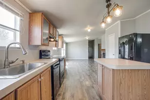 646 Whisper View Cir, Granbury, TX 76049 - Photo 20