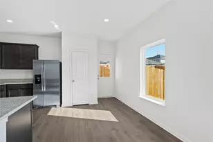 8405 White Wolf Trl, Ponder, TX 76259 - Photo 4