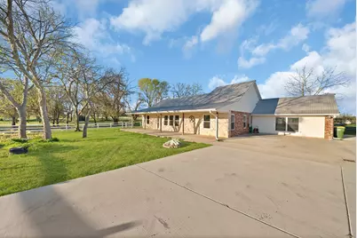 109 Pioneer Court, Waxahachie, TX 75167 - Photo 4