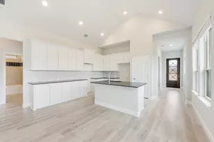 1005 River Oaks Dr, Godley, TX 76044 - Photo 10