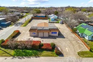 601 10th St, Grand Prairie, TX 75050 - Photo 1