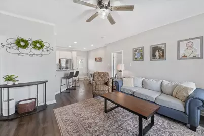 102 E Willow Street, Sanger, TX 76266 - Photo 2