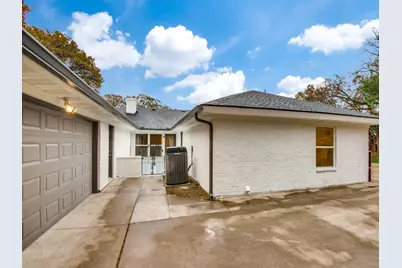 1021 Oakwood Drive, Keller, TX 76248 - Photo 12