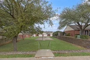 3217 Whatley Dr, Garland, TX 75043 - Photo 28