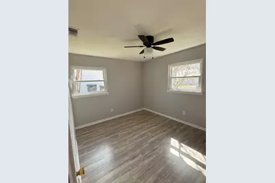 7221 Van Natta Lane, Fort Worth, TX 76112 - Photo 4