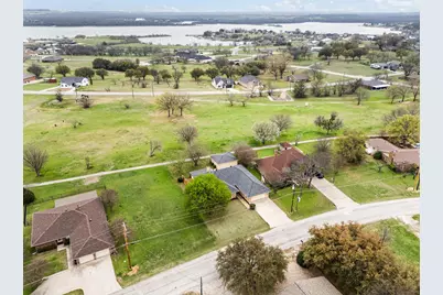 139 Runaway Bay Drive, Runaway Bay, TX 76426 - Photo 32