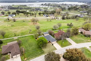 139 Runaway Bay Dr, Runaway Bay, TX 76426 - Photo 32