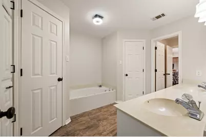 139 Runaway Bay Drive, Runaway Bay, TX 76426 - Photo 14