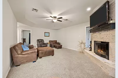 139 Runaway Bay Drive, Runaway Bay, TX 76426 - Photo 6