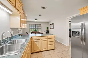 139 Runaway Bay Dr, Runaway Bay, TX 76426 - Photo 10