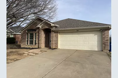 1304 Meadowbrook Lane, Crowley, TX 76036 - Photo 2