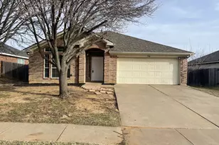 1304 Meadowbrook Ln, Crowley, TX 76036 - Photo 1