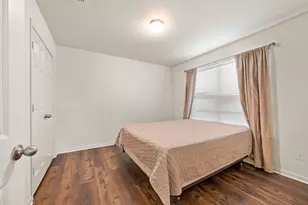 240 Half Moon Way, Runaway Bay, TX 76426 - Photo 18