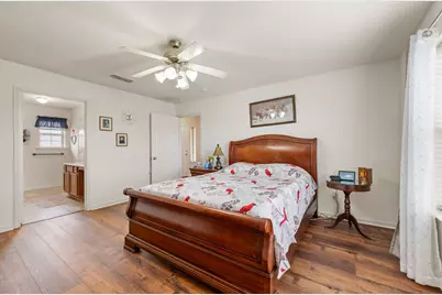 240 Half Moon Way, Runaway Bay, TX 76426 - Photo 12