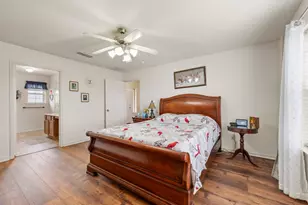 240 Half Moon Way, Runaway Bay, TX 76426 - Photo 12