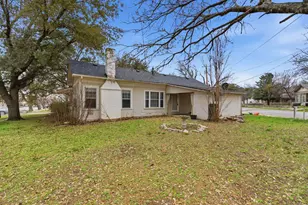 400 N Pecan St, Hico, TX 76457 - Photo 20