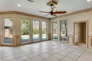 910 Saddlebrook Dr, Colleyville, TX 76034 - Photo 10