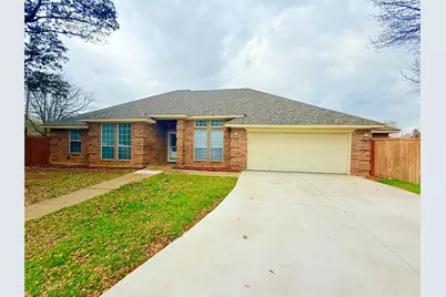 2201 Greendale Court, Bedford, TX 76022 - Photo 2