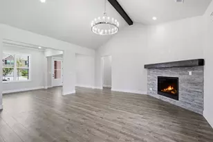 709 Allison Dr, Van Alstyne, TX 75495 - Photo 10