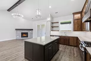 709 Allison Dr, Van Alstyne, TX 75495 - Photo 14