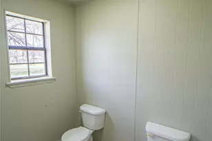 105 N Dairy St, Breckenridge, TX 76424 - Photo 18