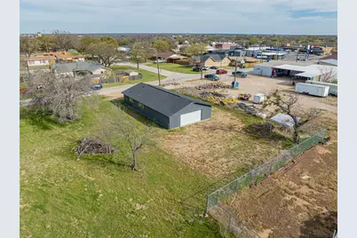 105 N Dairy Street, Breckenridge, TX 76424 - Photo 32