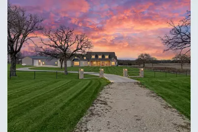 623 Lake Valley Road, Sunset, TX 76270 - Photo 1