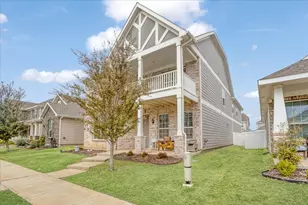 10021 Adams Ln, Providence Village, TX 76227 - Photo 4