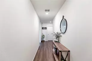 452 Falling Star Dr, Fort Worth, TX 76052 - Photo 2