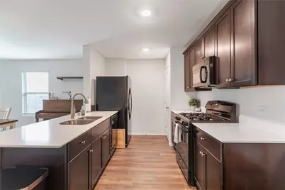 452 Falling Star Drive, Fort Worth, TX 76052 - Photo 6