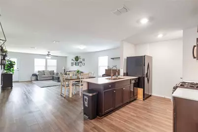 452 Falling Star Drive, Fort Worth, TX 76052 - Photo 8