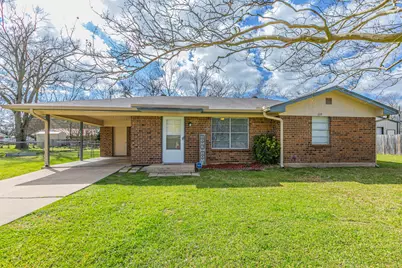 619 Dejay Street, Fairfield, TX 75840 - Photo 1