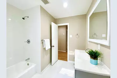 6554 Ascot Lane, Dallas, TX 75214 - Photo 14