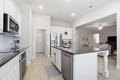 136 Colonial Drive, Joshua, TX 76058 - Photo 14