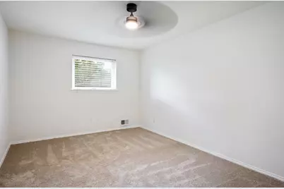 10922 Ferndale Road, Dallas, TX 75238 - Photo 20