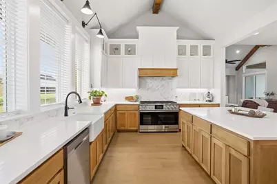 520 Fox Hill Court, Waxahachie, TX 75167 - Photo 6