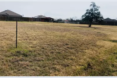 828 Oak Street, Ferris, TX 75125 - Photo 1