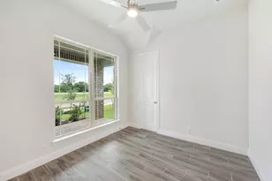 200 Rosewood Dr, Glenn Heights, TX 75154 - Photo 6