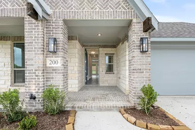 200 Rosewood Drive, Glenn Heights, TX 75154 - Photo 4
