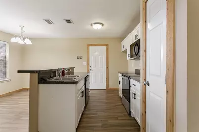 608 Mesquite Drive, Rio Vista, TX 76093 - Photo 6