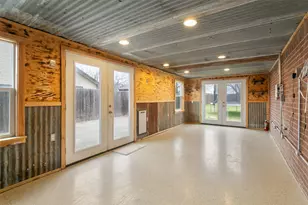 608 Mesquite Dr, Rio Vista, TX 76093 - Photo 20