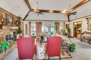 621 San Juan Ct, Irving, TX 75062 - Photo 6