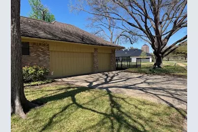 621 San Juan Court, Irving, TX 75062 - Photo 30