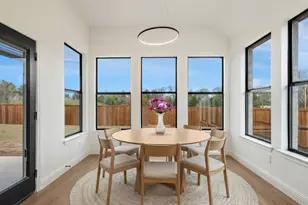 598 E Woodell Dr, Glenn Heights, TX 75154 - Photo 8