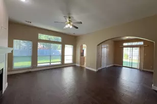 317 Oak Meadow Ln, Cedar Hill, TX 75104 - Photo 2