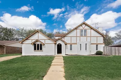 2225 Park Hill Drive, Arlington, TX 76012 - Photo 2