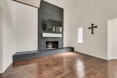 2225 Park Hill Drive, Arlington, TX 76012 - Photo 8