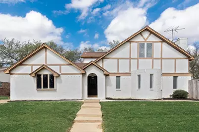 2225 Park Hill Drive, Arlington, TX 76012 - Photo 1