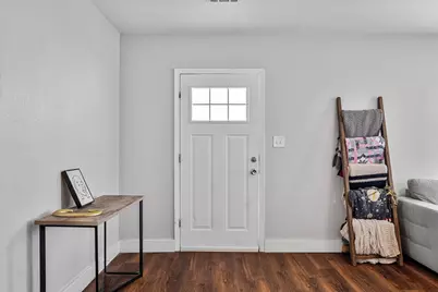 25 W Parnell Street, Denison, TX 75020 - Photo 2