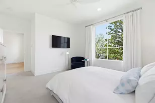 9562 Lakemont Dr, Dallas, TX 75220 - Photo 32